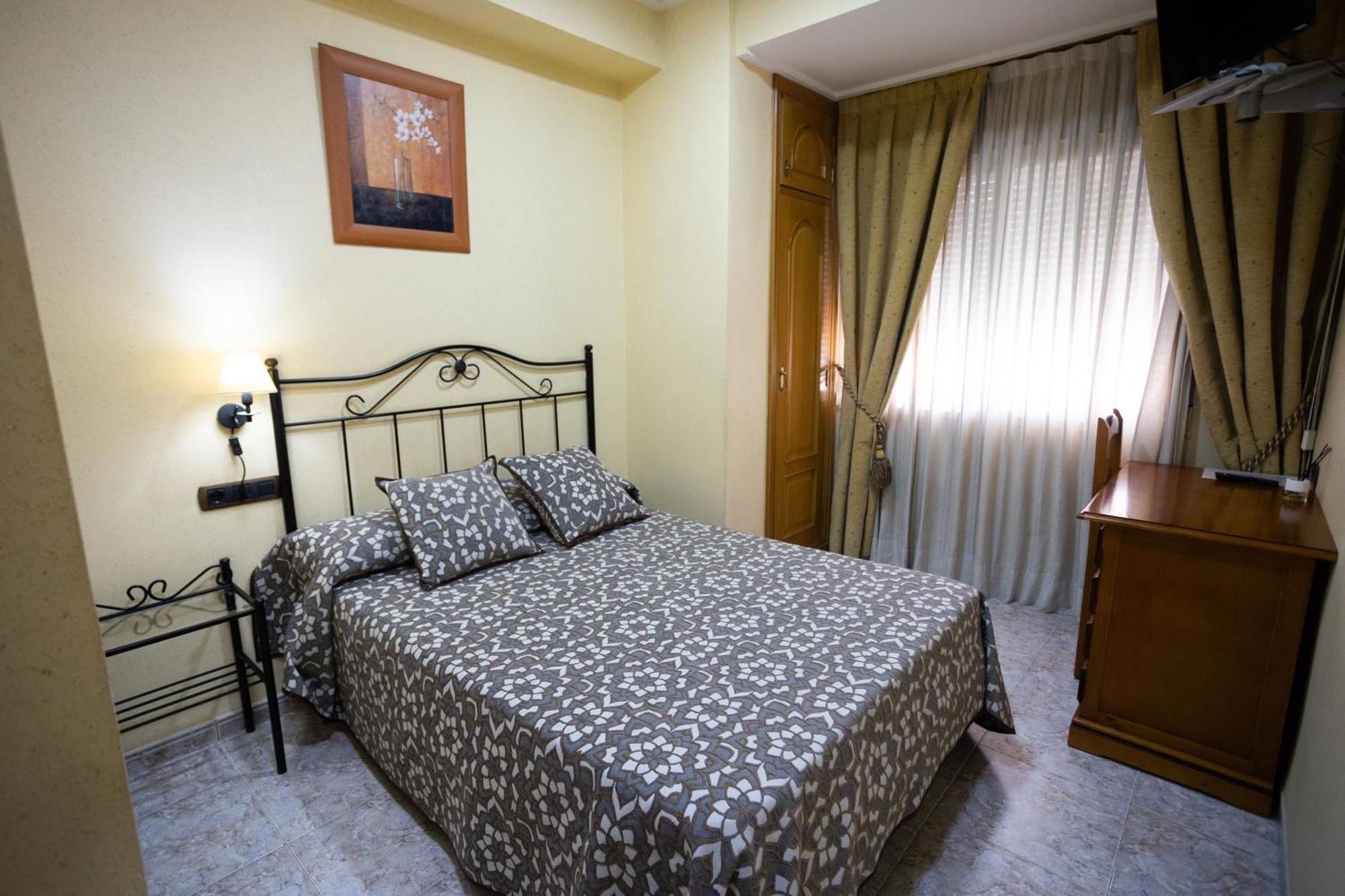 Hotel Beatriz Бурріана Екстер'єр фото