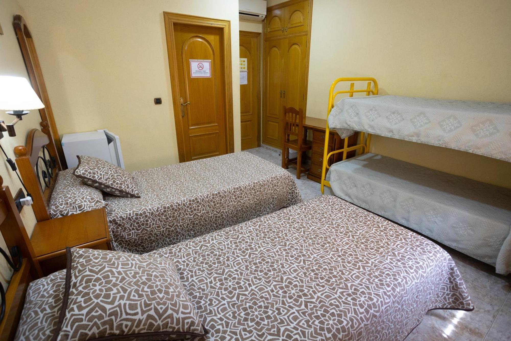 Hotel Beatriz Бурріана Екстер'єр фото