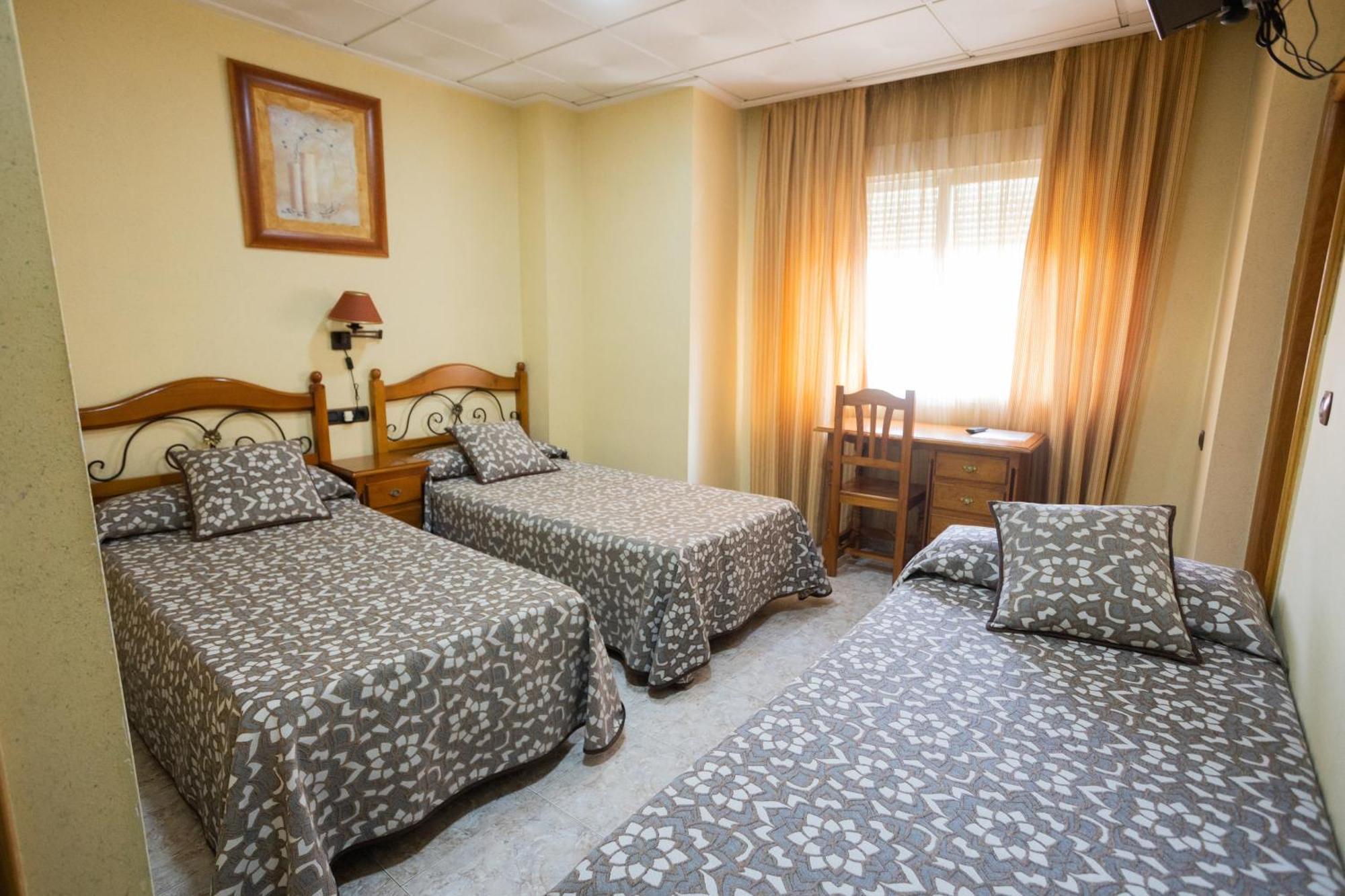 Hotel Beatriz Бурріана Екстер'єр фото