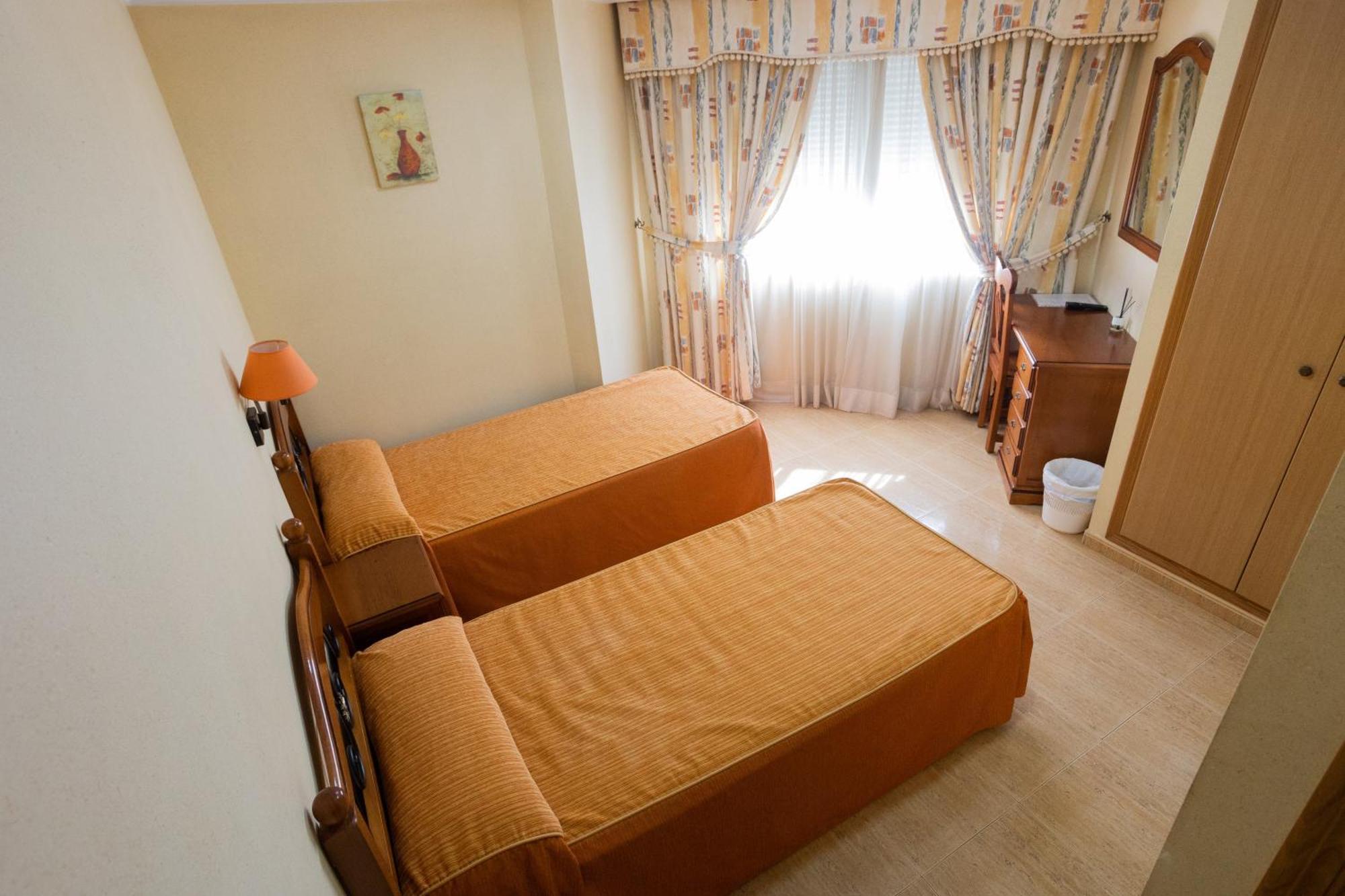 Hotel Beatriz Бурріана Екстер'єр фото